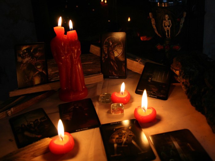 Диагностика свечами и на картах Таро в Великодворском